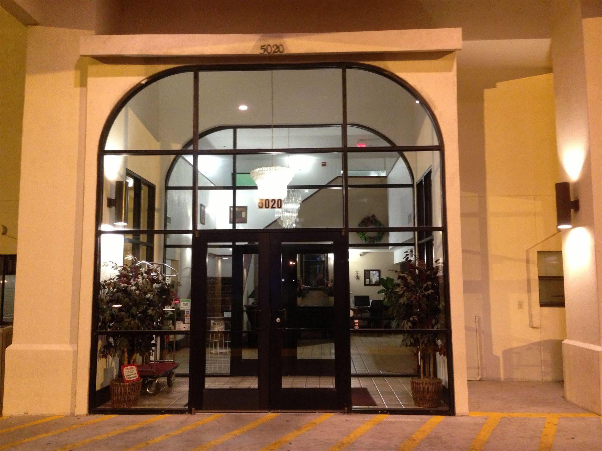 Brentwood Inn & Suites ホッブズ エクステリア 写真